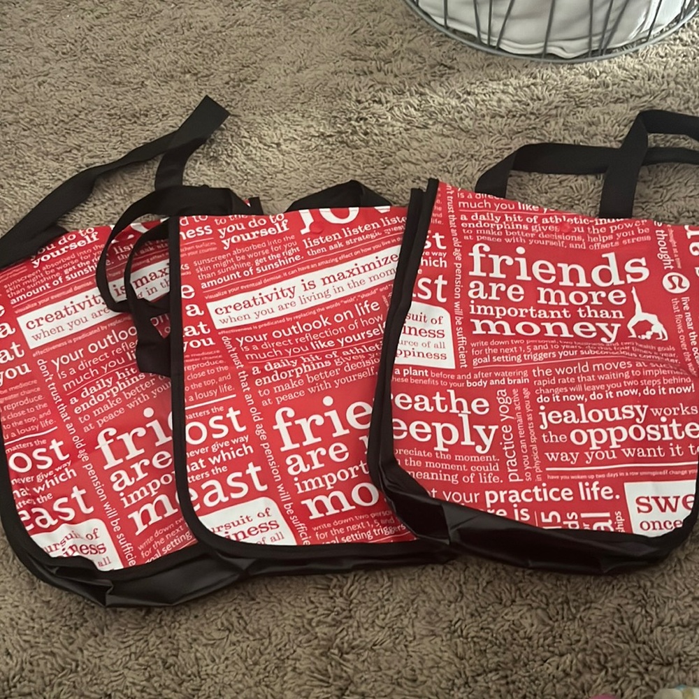 3 Lululemon bags